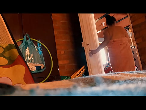 ❤️ Moj stric mi sledi v tuš kabino in me jebe, medtem ko se tuširam. ️ Kvalitetni pornič na porno sl.filmexxx18.ru